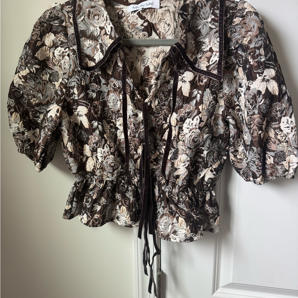 Floral Brown Top by Sofie the label